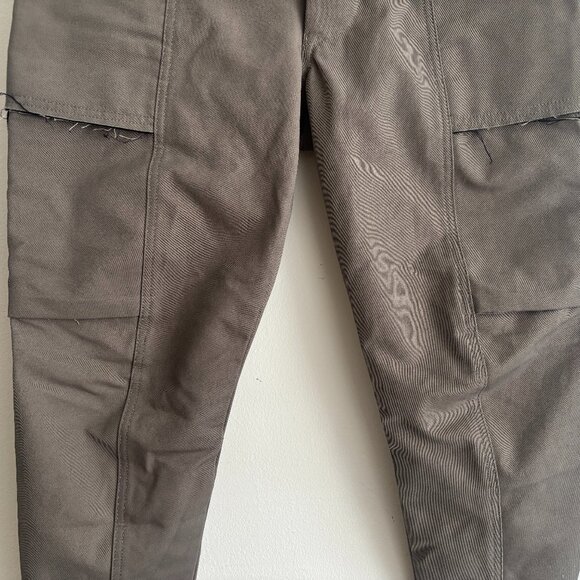$995 - SONG FOR THE MUTE - 20.2 DJEBEL - Taupe Kick Crop Cargo Pant - EU46 US 29 - Picture 3 of 15